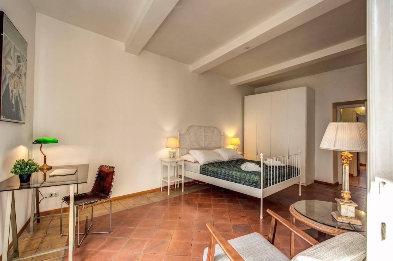 Campo Di Fiori 2 Bedroom Via Giulia Apartamento